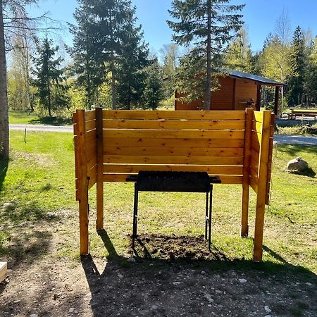 Marika Puhkekuela - Metsanurga Oeoemaja "Shared Bathroom" Nova Exterior foto